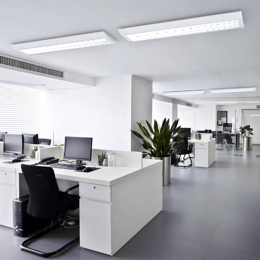 Flache LED Rasteranbauleuchte mit Doppelparabolraster 4000K 6100lm 55W - ELG Leuchten